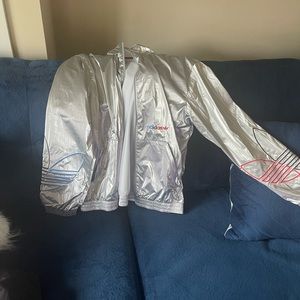 Adidas windbreaker metallic silver